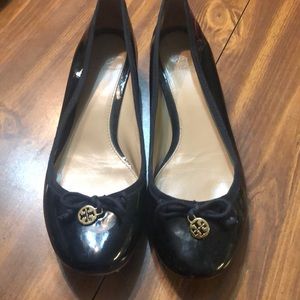 EUC Tory Burch Kitten Heel Flats
